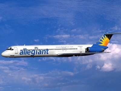 AllegiantAir-MD83-1103a.jpg