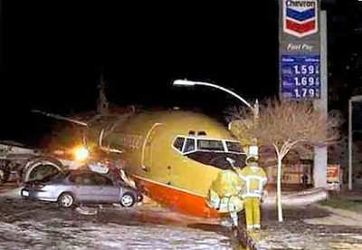 southwest swa mangled majorly crashed plane shows midway 2005 landing gear burbank accident